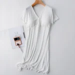 vêtements de nuit femme enceinte style moderne