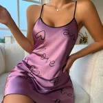 chemise de nuit femme au design imprimé