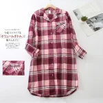 chemise de nuit chaude à carreaux pour femmes