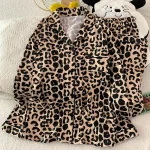 chemise de nuit femme style pyjama léopard