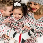 vêtement de nuit femme thème Noël avec cœurs