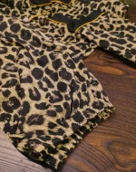 vêtement de nuit leopard femme style pyjama