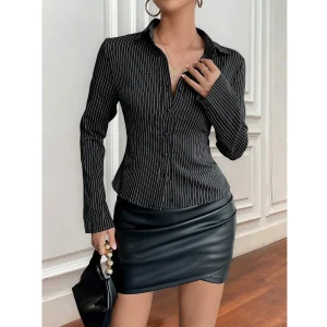 Chemise femme rayures verticales cintrée style bureau
